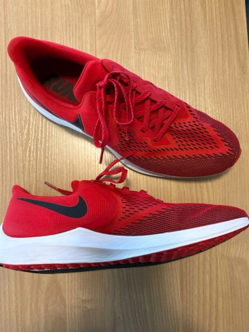 Nike Zoom Winflo Men's Red Running Shoes Sneakers Size 12 - Picture 6 of 12
